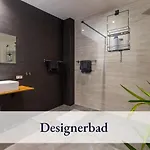Familienfreundliche Mit Grossem Garten, Spielplatz, Privatem Badefass & Sauna Apartment