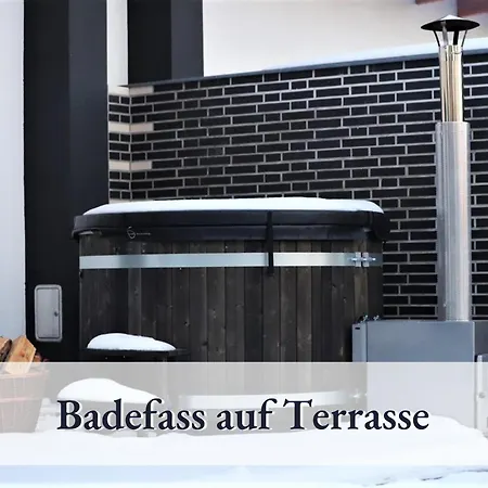I Kamin I Inkl Badefass I Inkl Sauna I 2 Schlafzimmer Apartament *