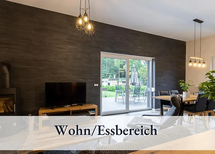 Familienfreundliche Mit Grossem Garten, Spielplatz, Privatem Badefass & Sauna